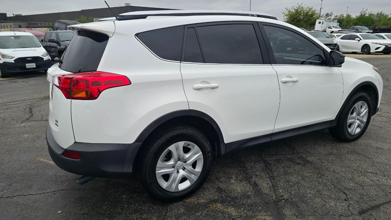 Toyota RAV4 LE AWD 2014