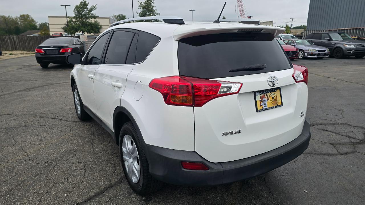 Toyota RAV4 LE AWD 2014