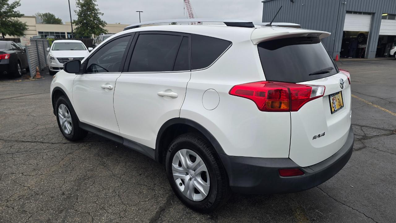 Toyota RAV4 LE AWD 2014
