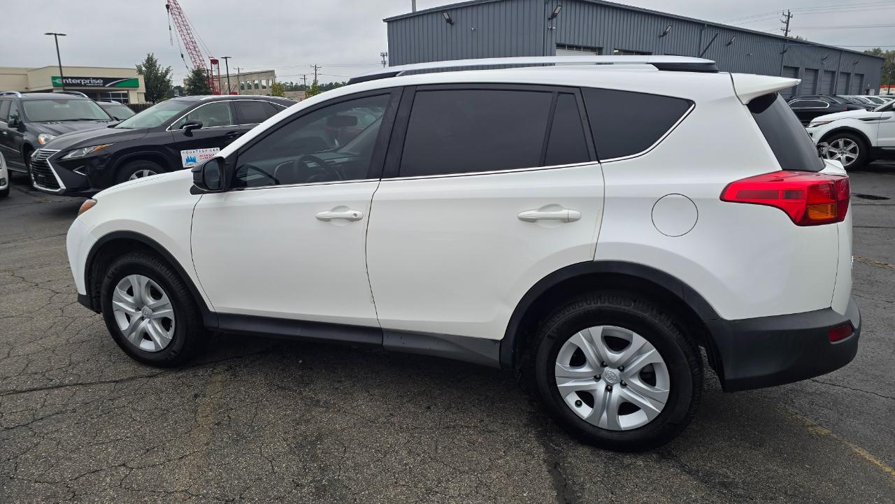 Toyota RAV4 LE AWD 2014