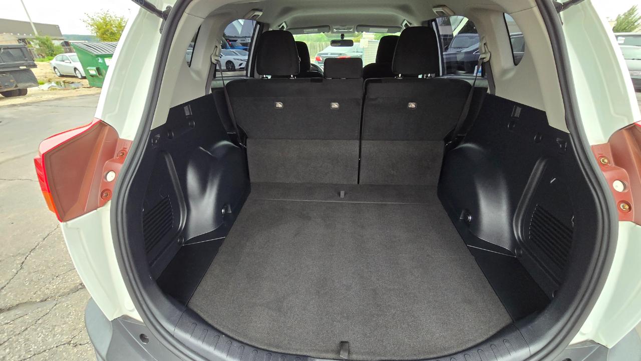 Toyota RAV4 LE AWD 2014
