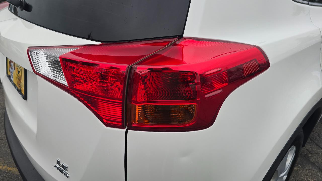 Toyota RAV4 LE AWD 2014