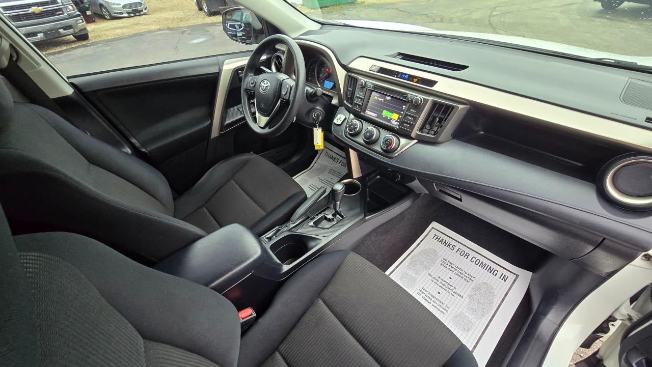 Toyota RAV4 LE AWD 2014
