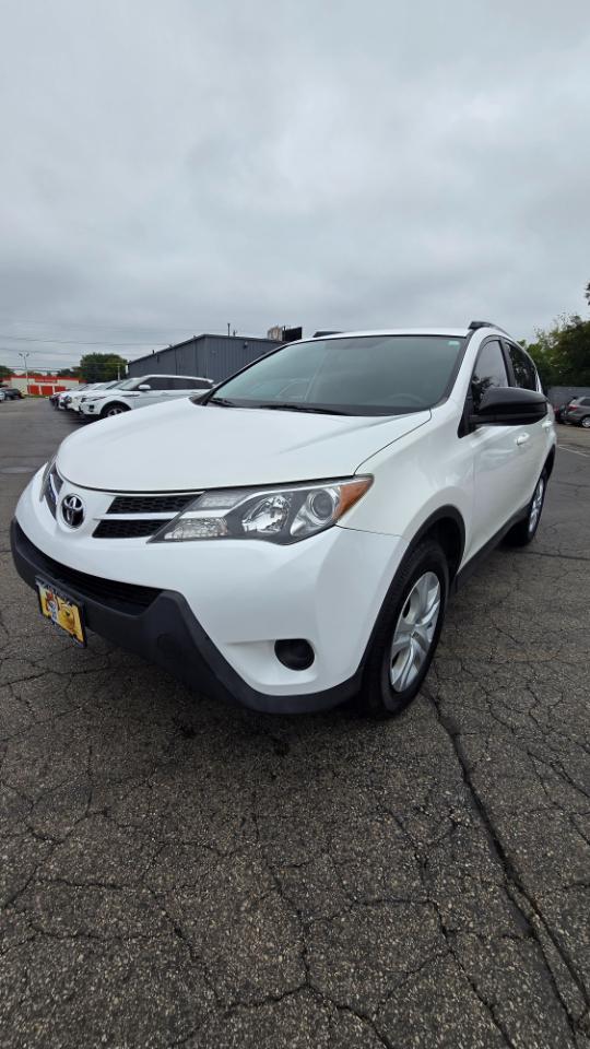 Toyota RAV4 LE AWD 2014