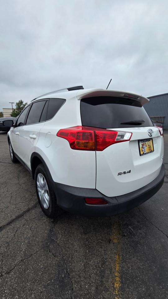Toyota RAV4 LE AWD 2014