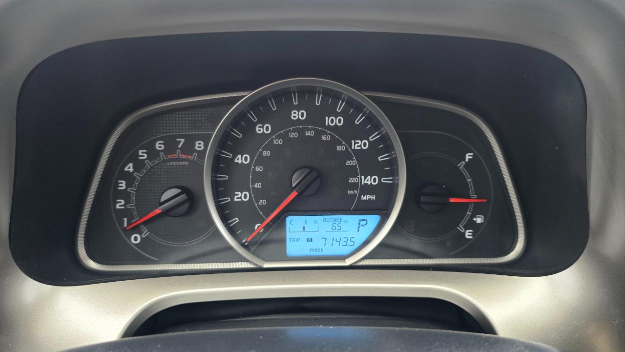 Toyota RAV4 LE AWD 2014