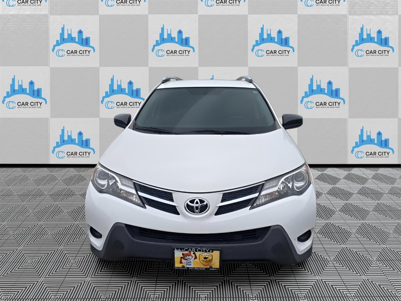 Toyota RAV4 LE AWD 2014