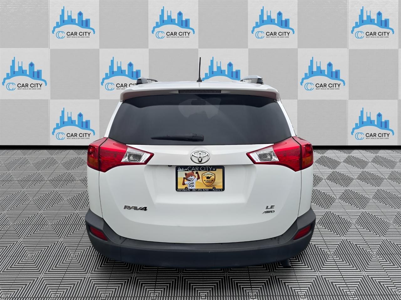 Toyota RAV4 LE AWD 2014