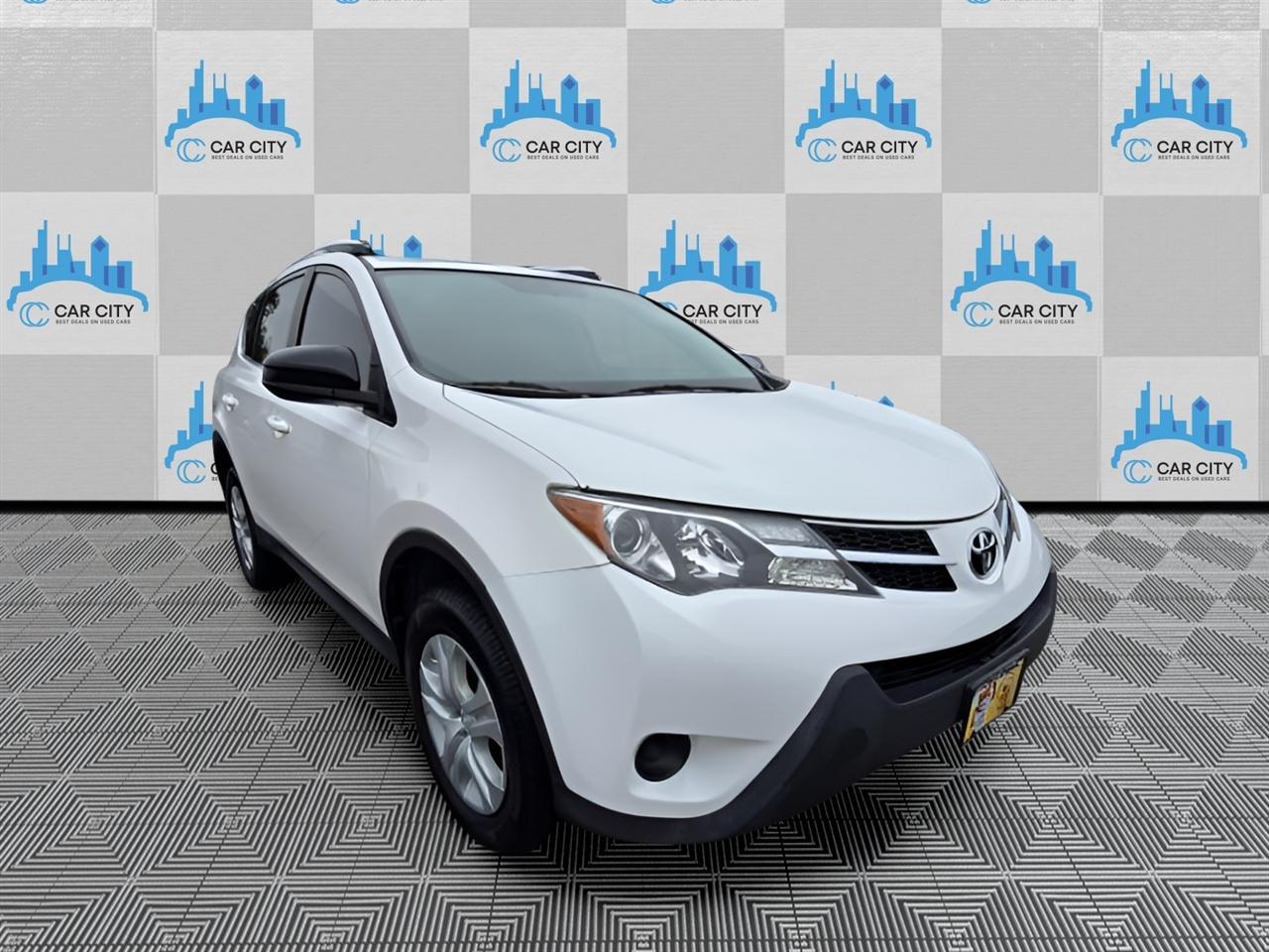 Toyota RAV4 LE AWD 2014