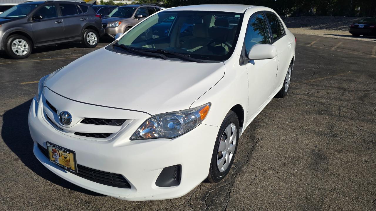 Toyota Corolla LE 2011