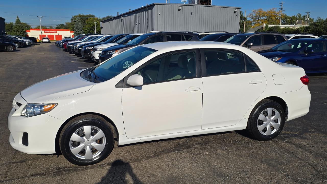 Toyota Corolla LE 2011