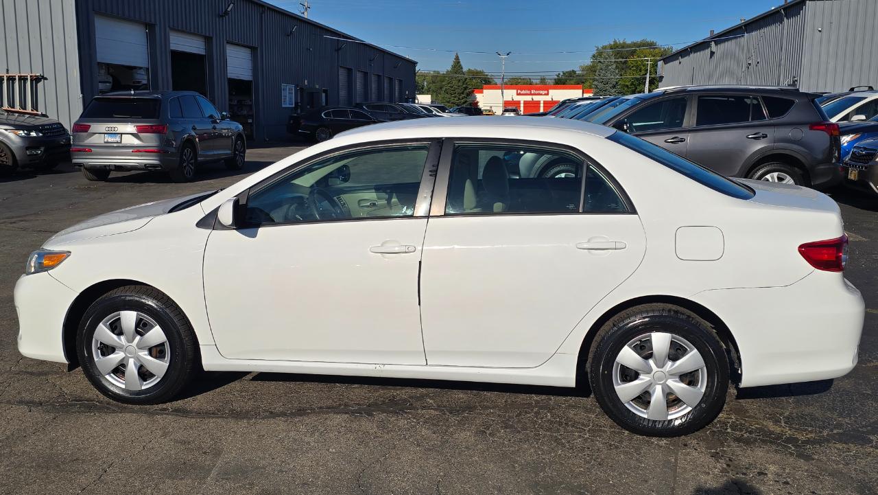 Toyota Corolla LE 2011