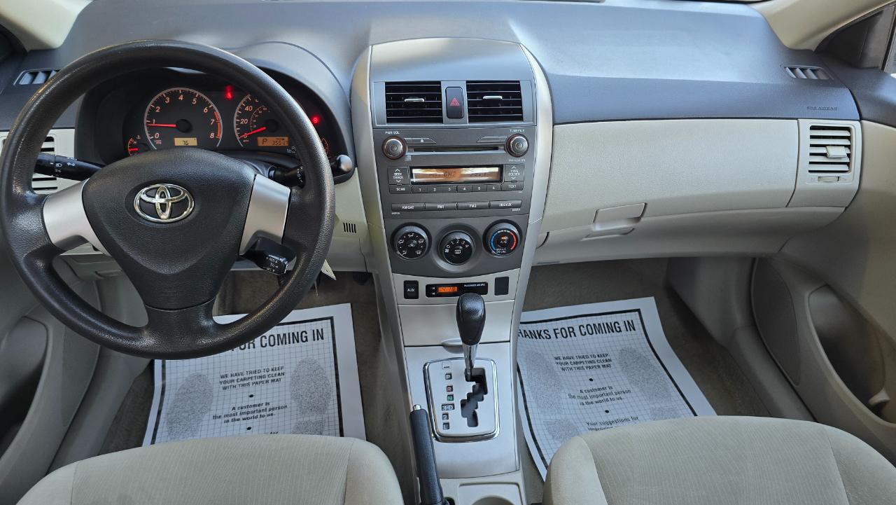 Toyota Corolla LE 2011