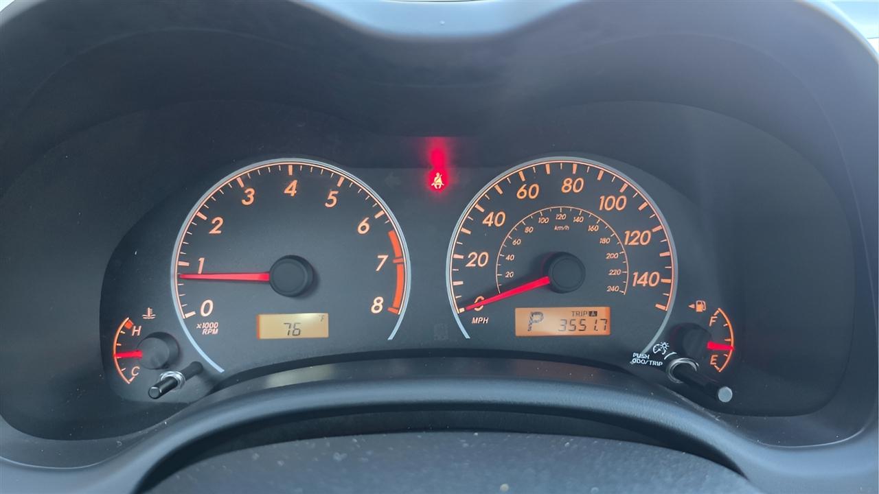 Toyota Corolla LE 2011