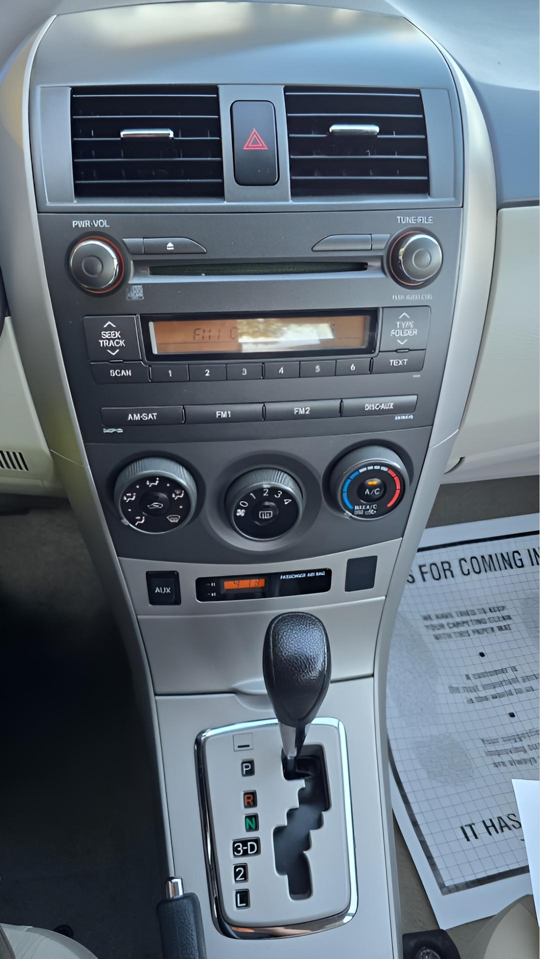 Toyota Corolla LE 2011