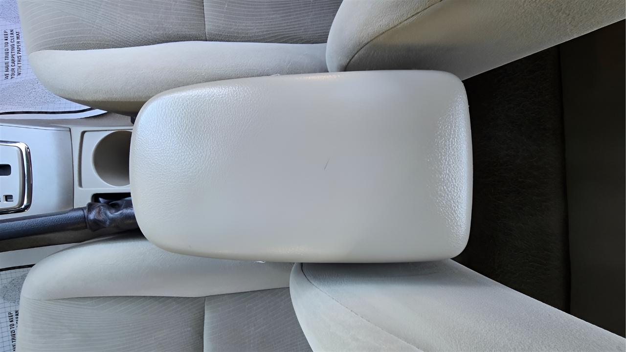 Toyota Corolla LE 2011