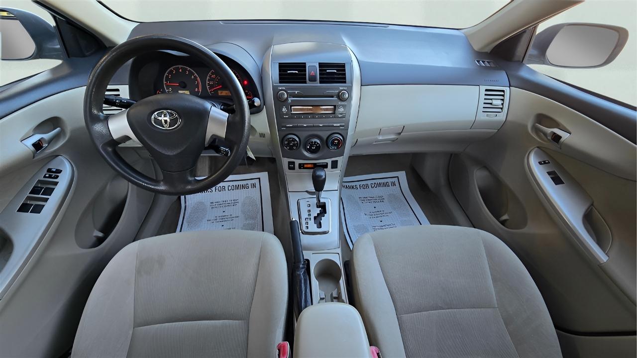 Toyota Corolla LE 2011