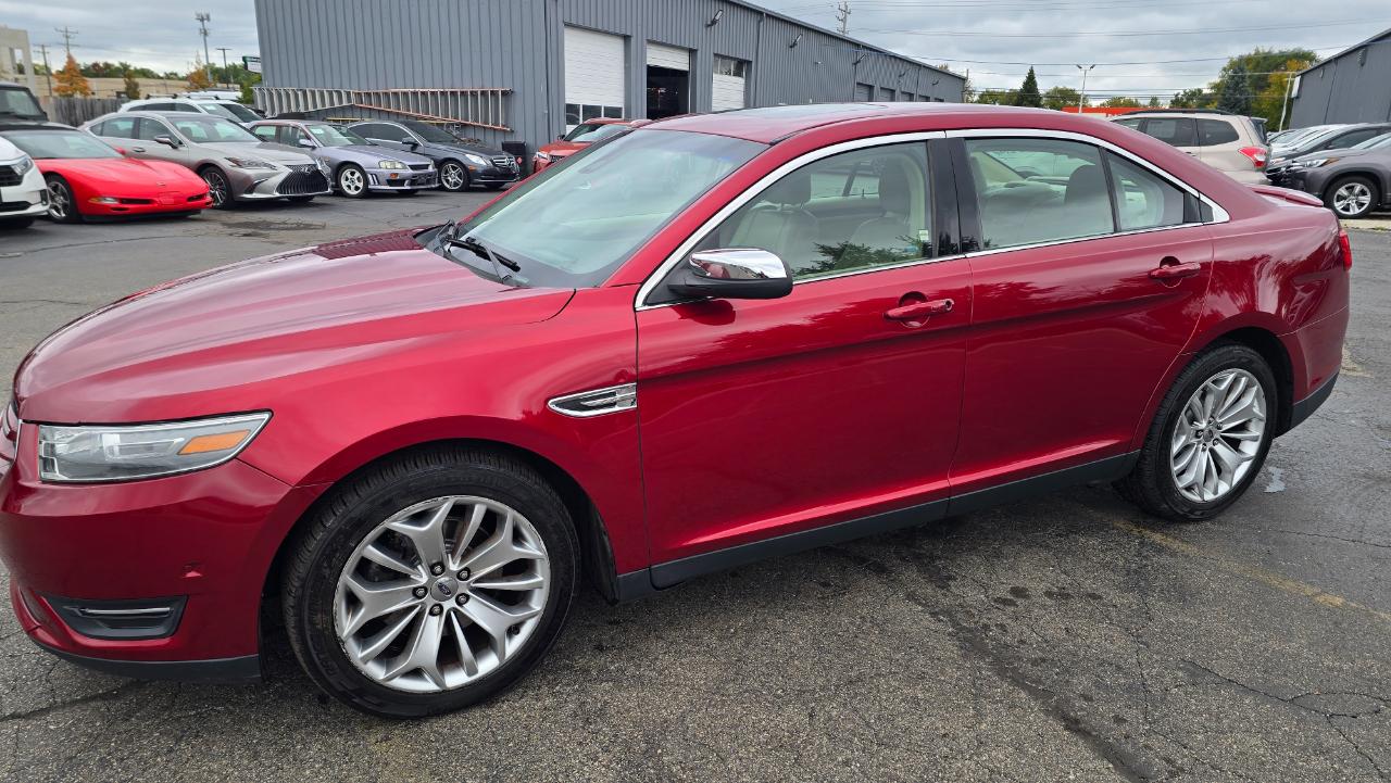 Ford Taurus Limited AWD 2013