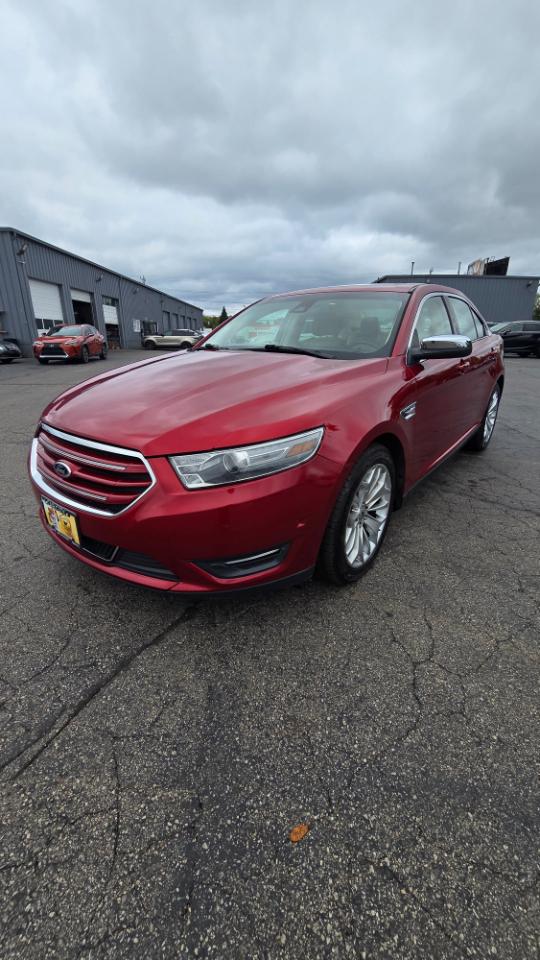 Ford Taurus Limited AWD 2013