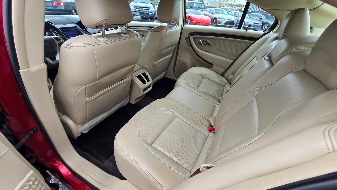 Ford Taurus Limited AWD 2013
