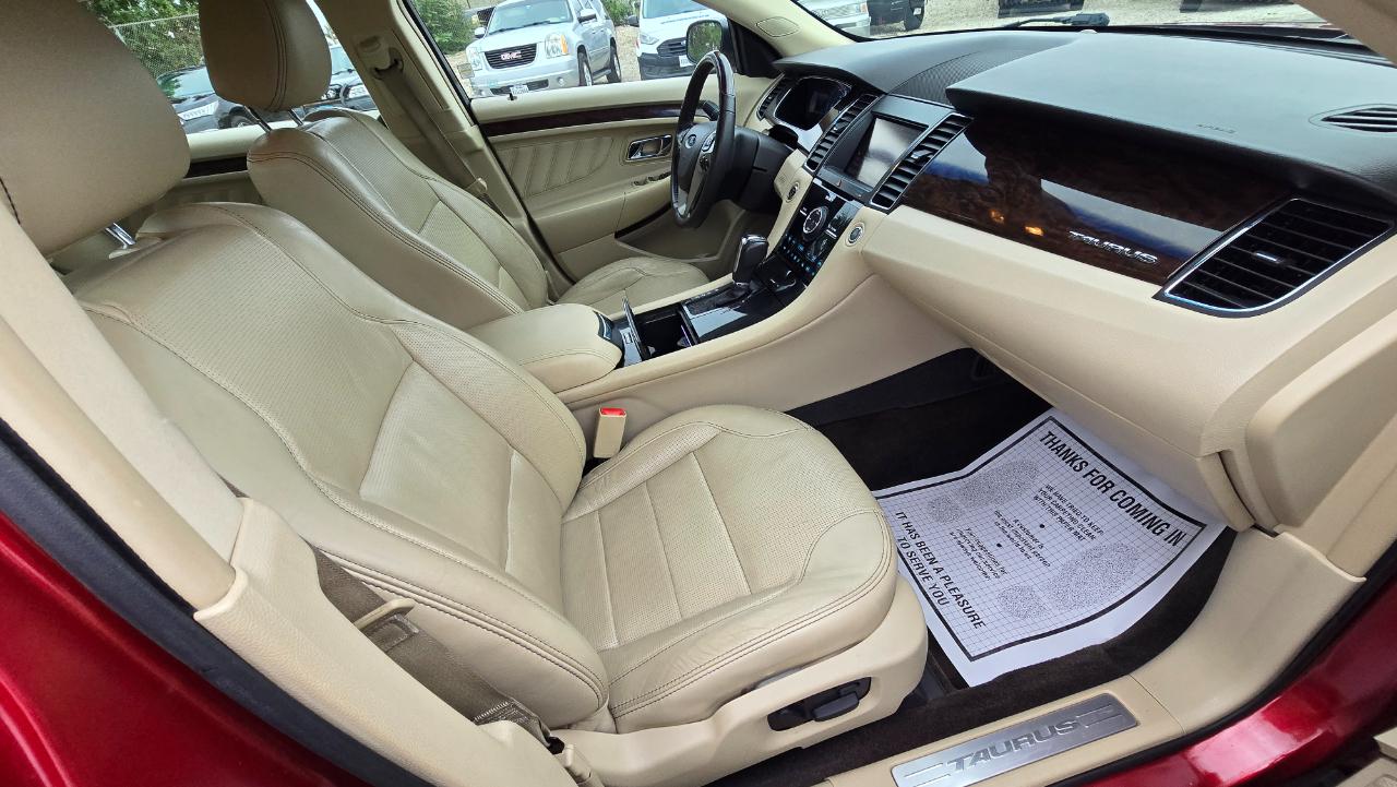 Ford Taurus Limited AWD 2013