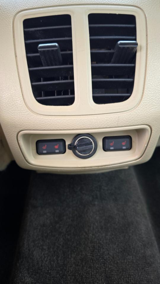 Ford Taurus Limited AWD 2013