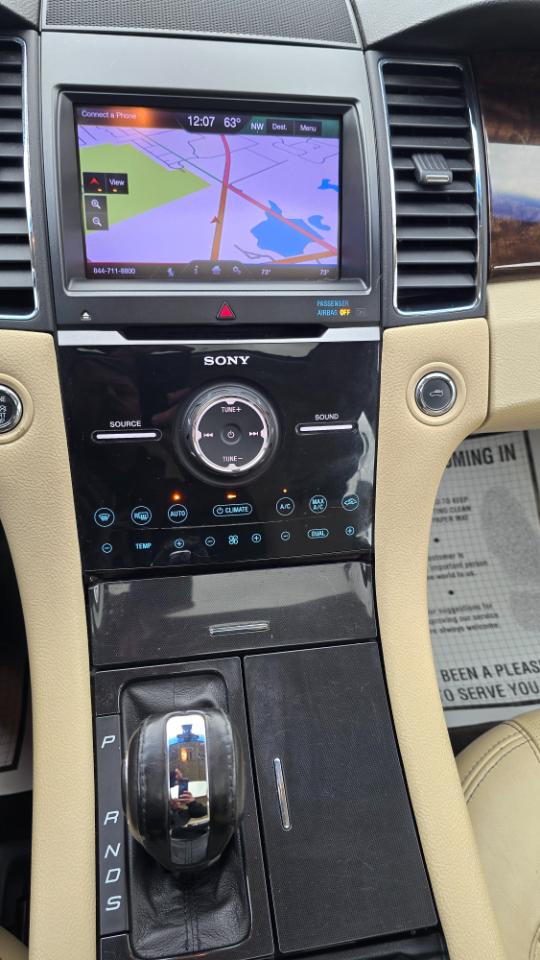 Ford Taurus Limited AWD 2013