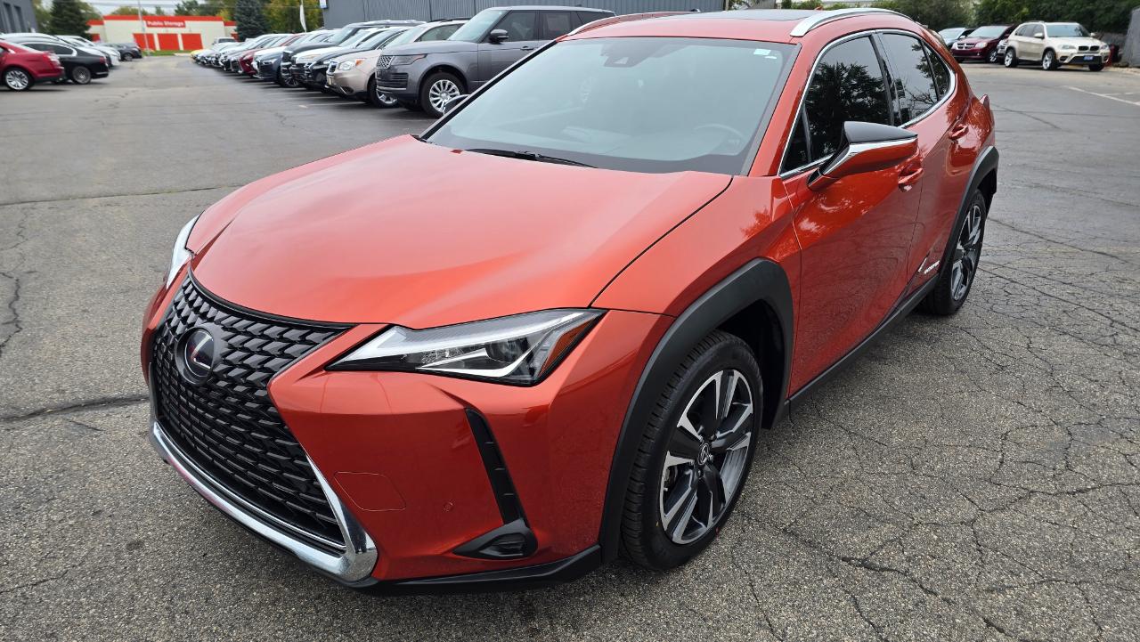 Lexus UX 250h Base 2021