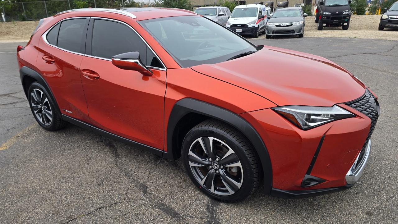 Lexus UX 250h Base 2021