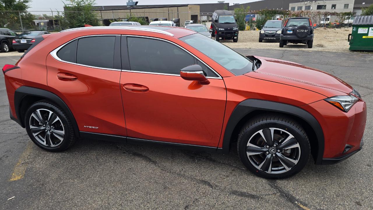 Lexus UX 250h Base 2021