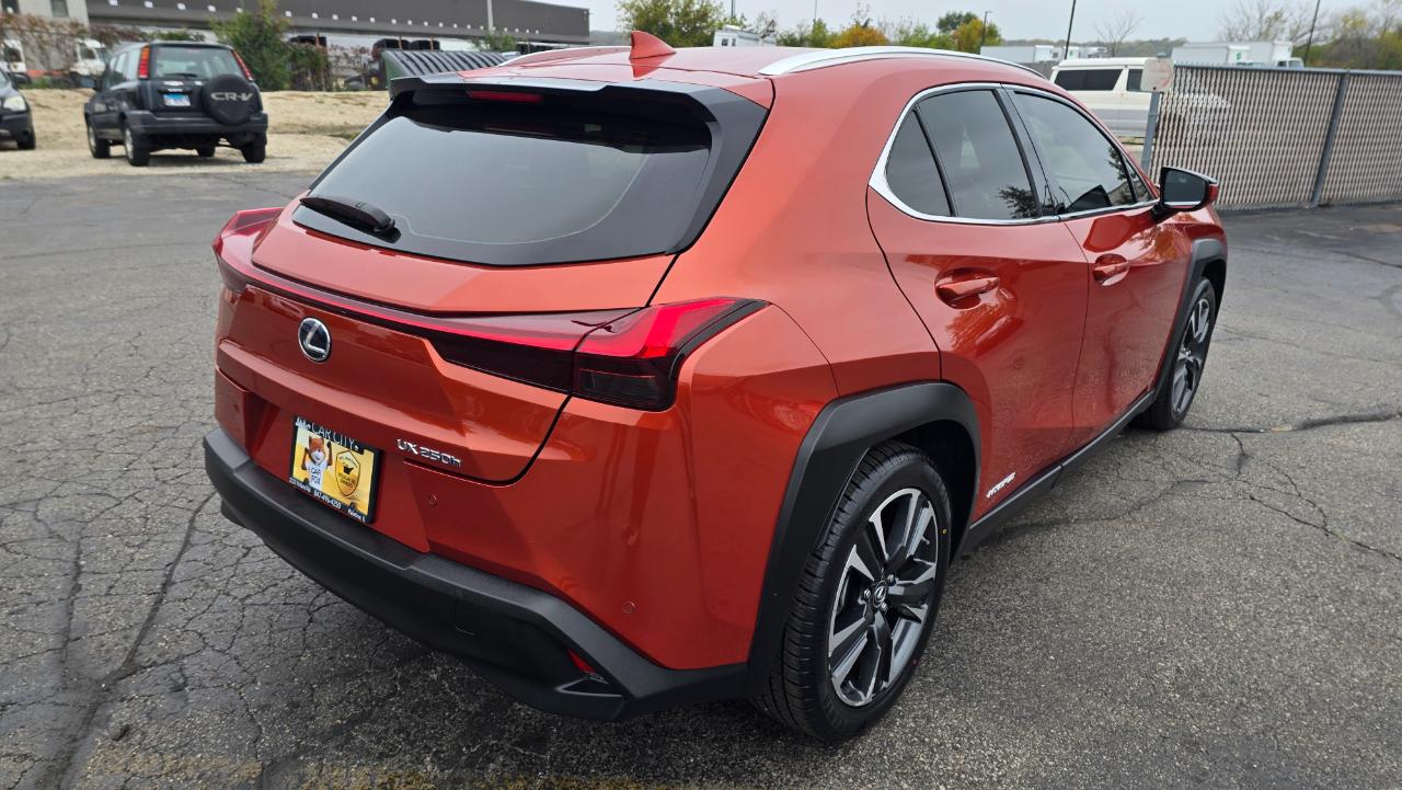 Lexus UX 250h Base 2021