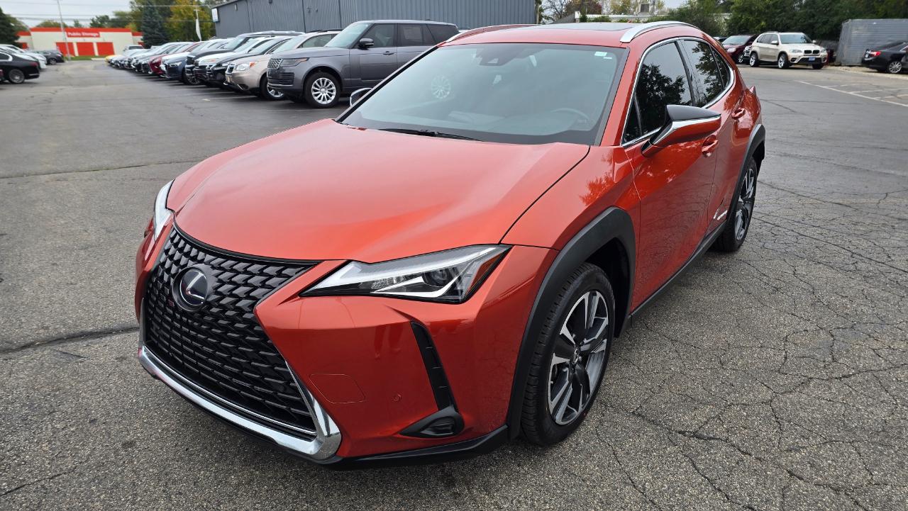 Lexus UX 250h Base 2021