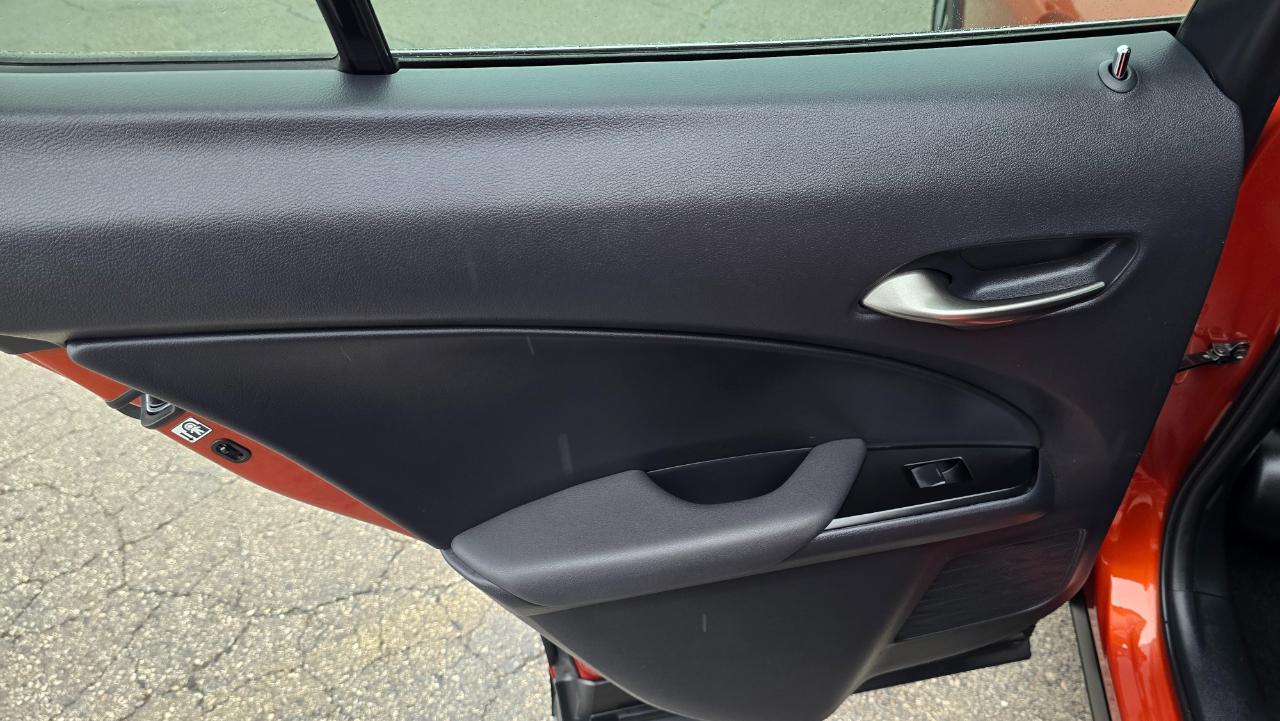 Lexus UX 250h Base 2021
