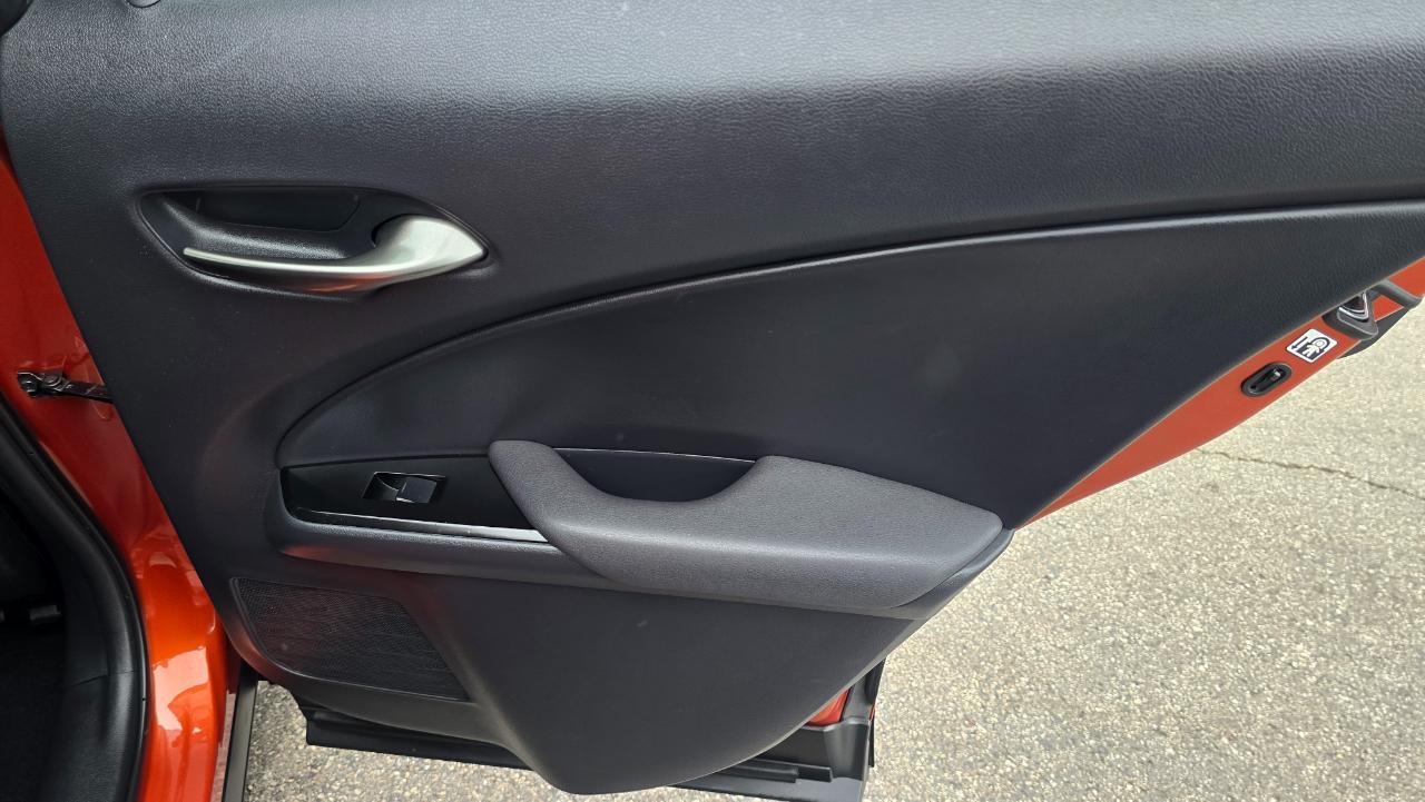 Lexus UX 250h Base 2021