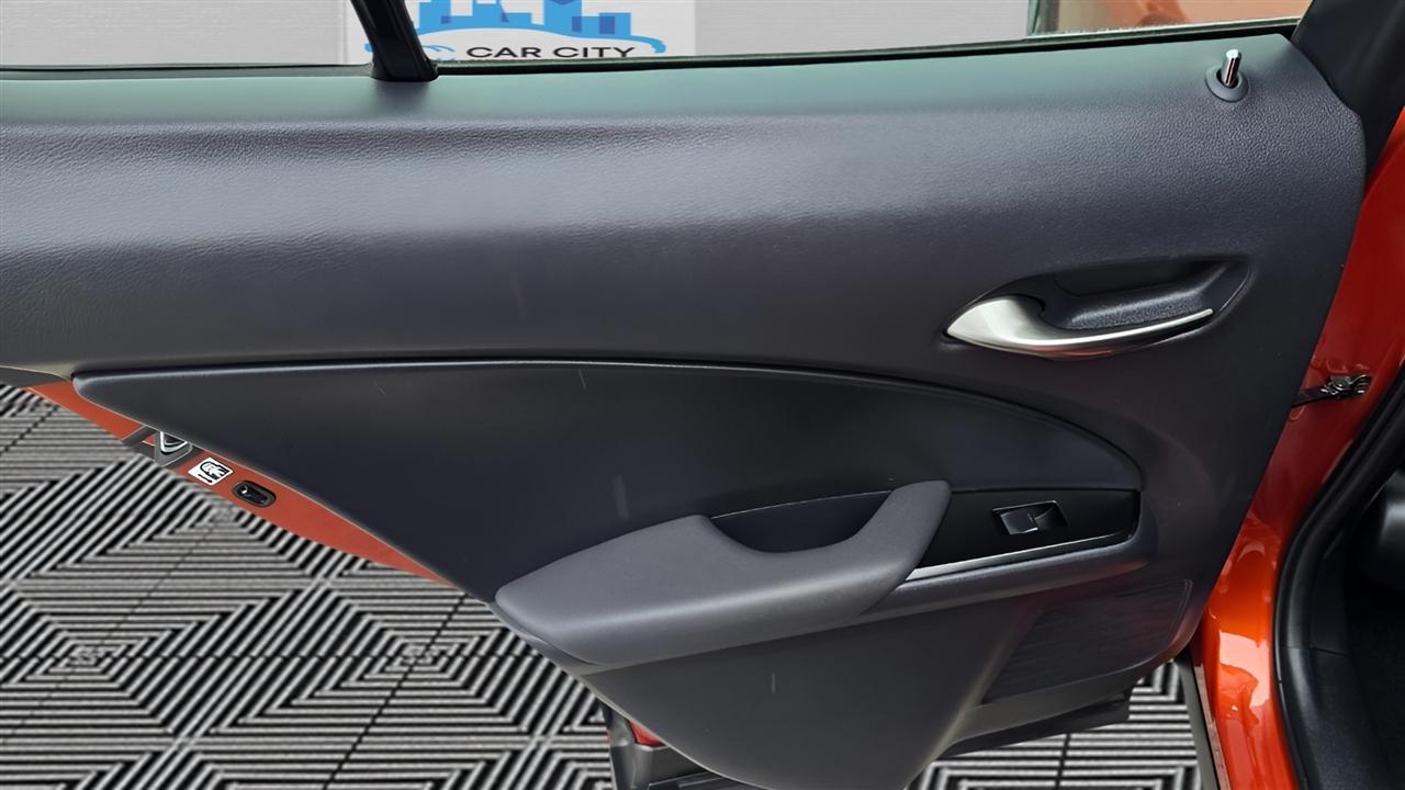 Lexus UX 250h Base 2021