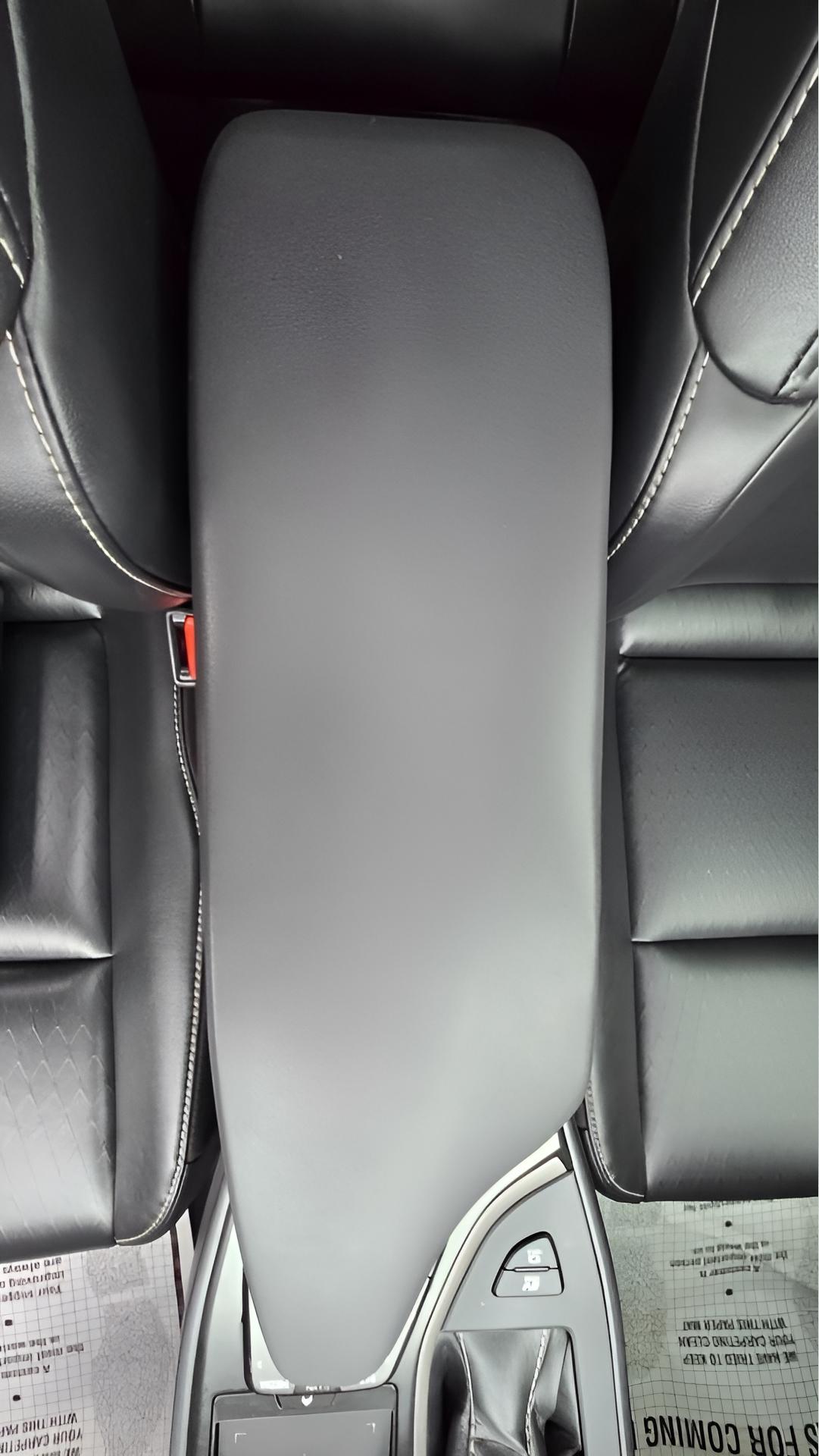 Lexus UX 250h Base 2021
