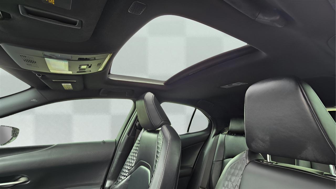 Lexus UX 250h Base 2021