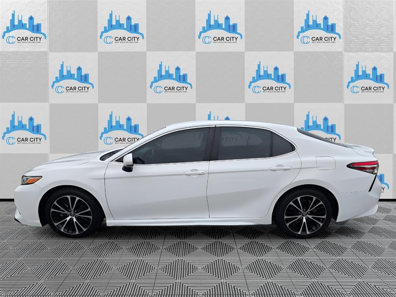 Toyota Camry SE 4D Sedan 2018