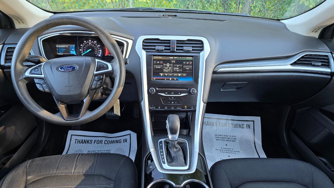 Ford Fusion SE 2014