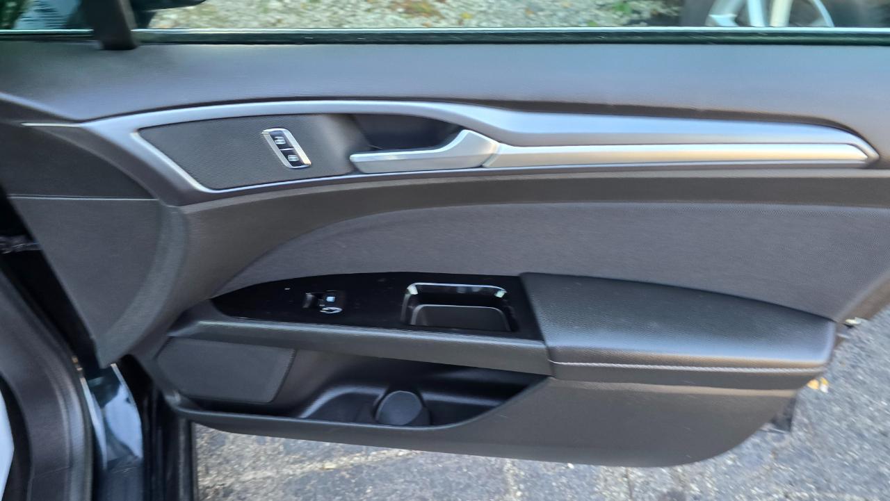 Ford Fusion SE 2014