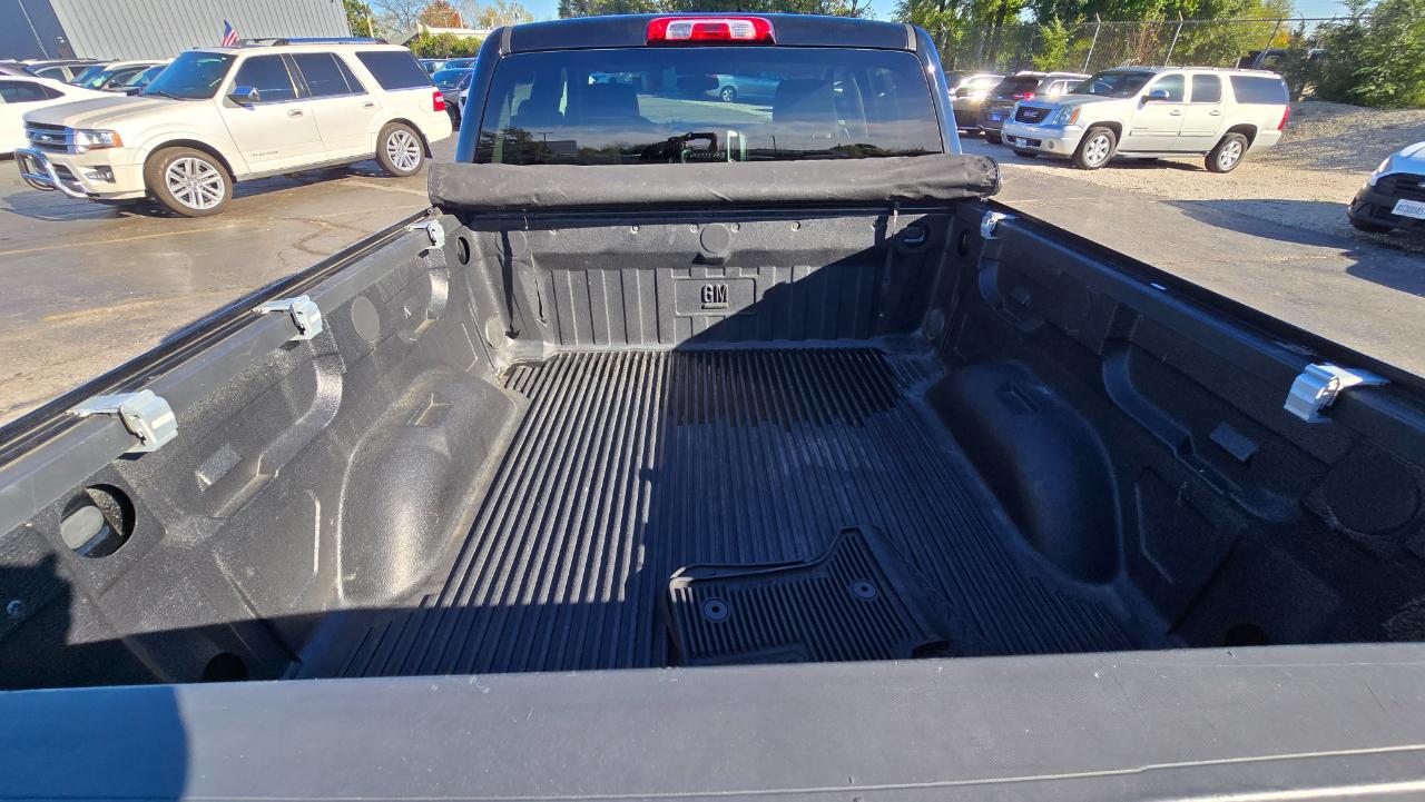 Chevrolet Silverado 1500 LT Crew Cab Long Box 4WD 2015