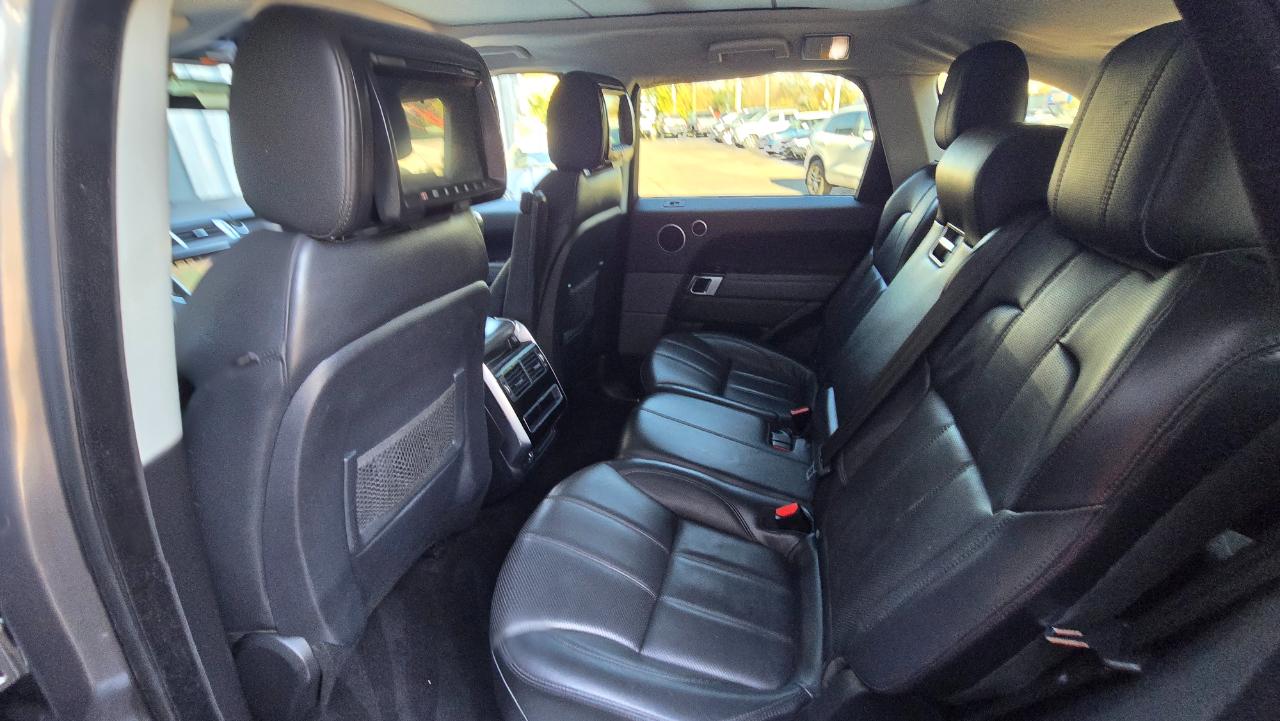 Land Rover Range Rover Sport 3.0L V6 Supercharged SE 2014