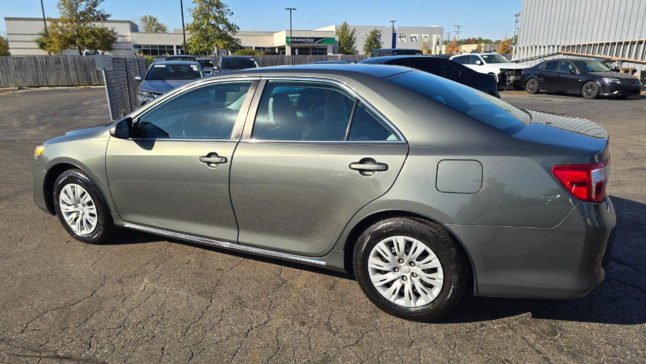 Toyota Camry L 2012