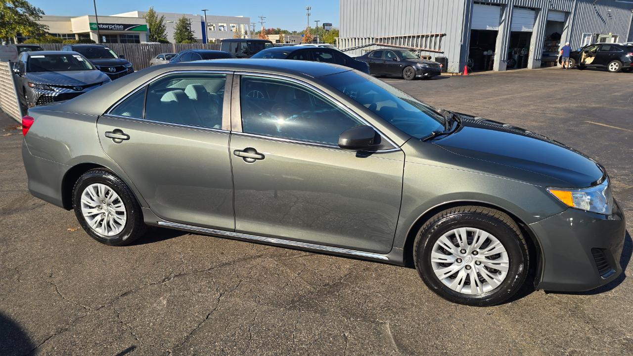 Toyota Camry L 2012