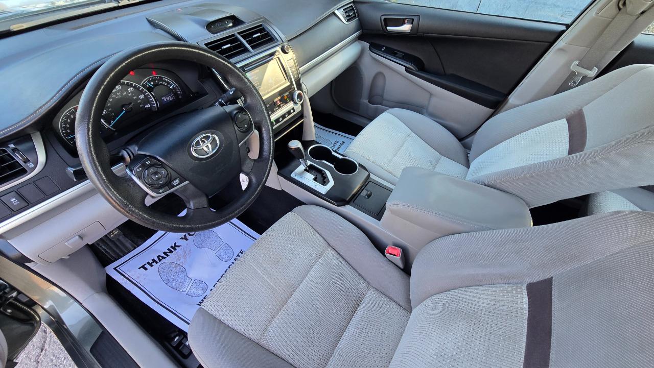 Toyota Camry L 2012
