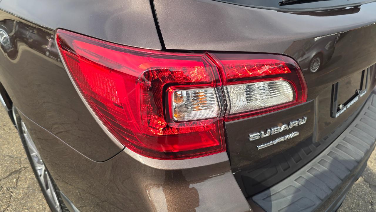 Subaru Outback 2.5i Touring 2019