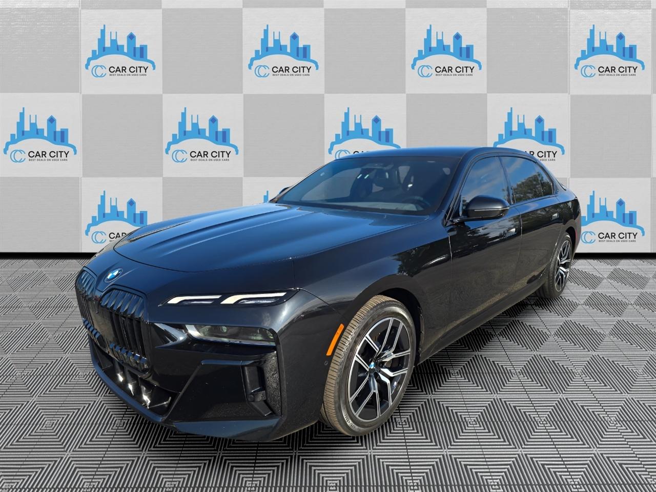 BMW 7-Series 760i xDrive 2023