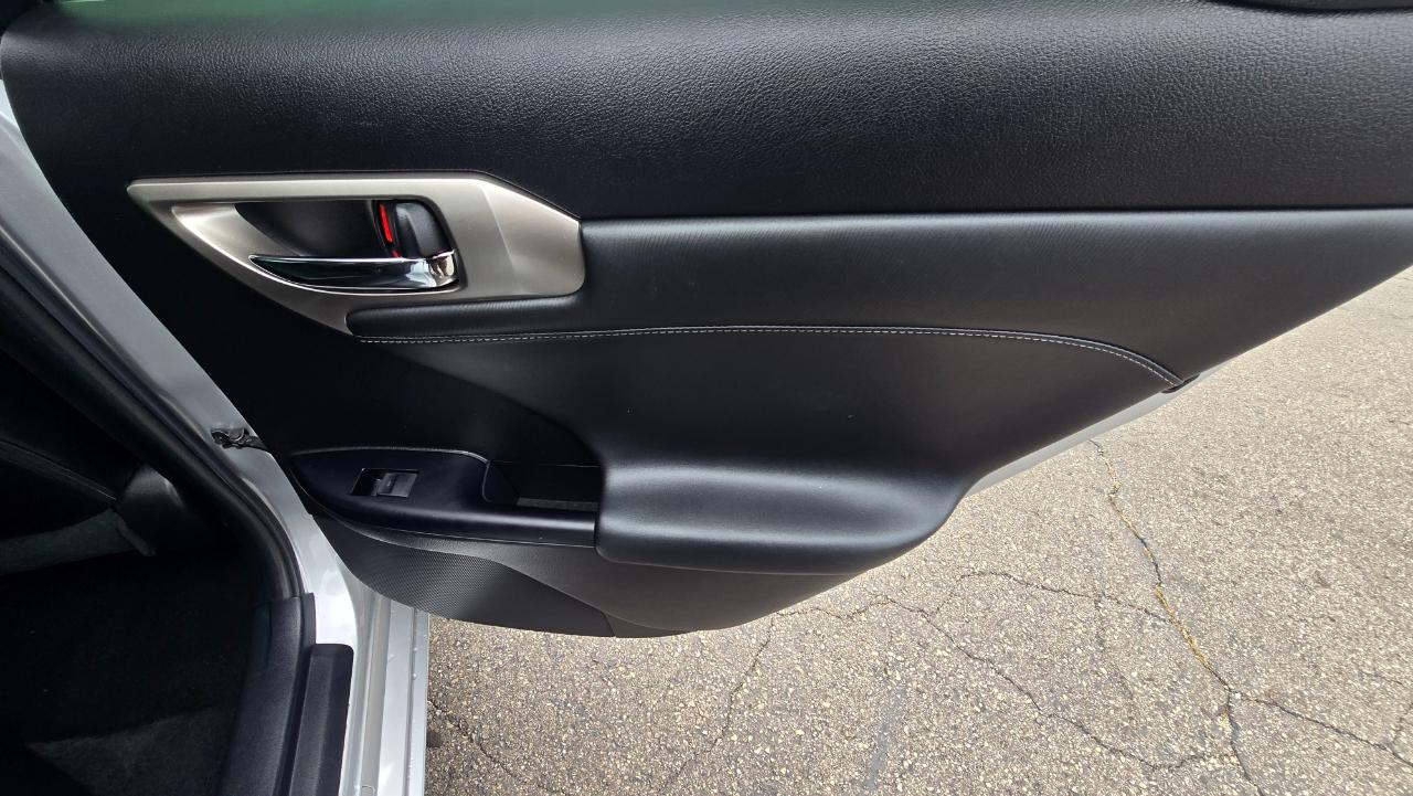 Lexus CT 200h Base 2015