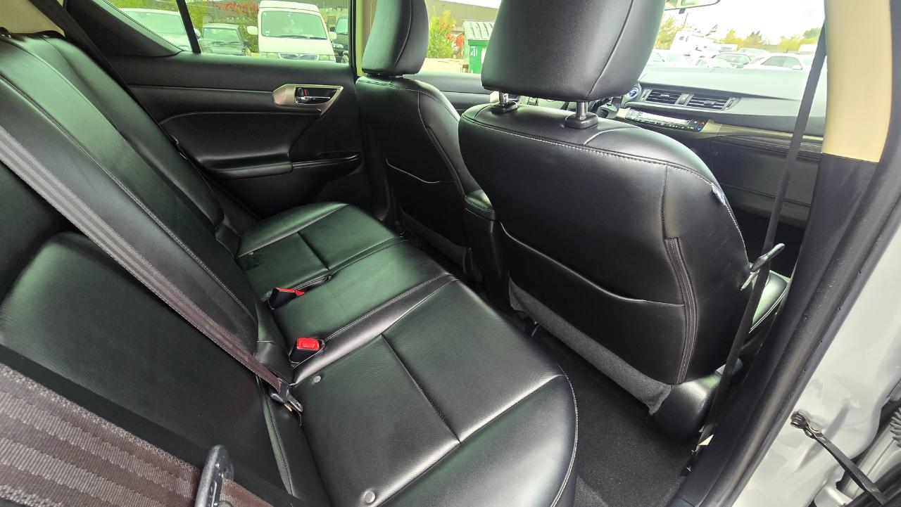Lexus CT 200h Base 2015