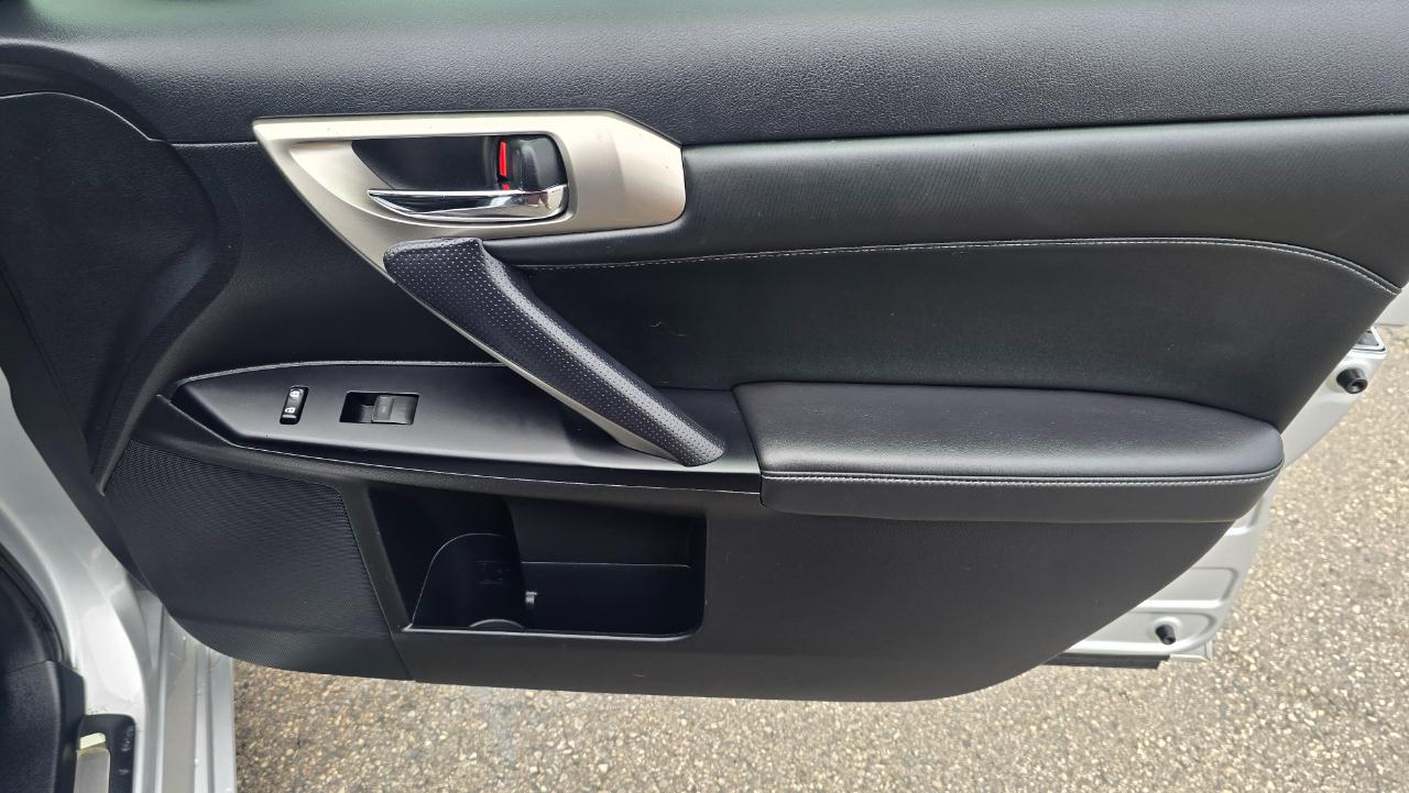 Lexus CT 200h Base 2015